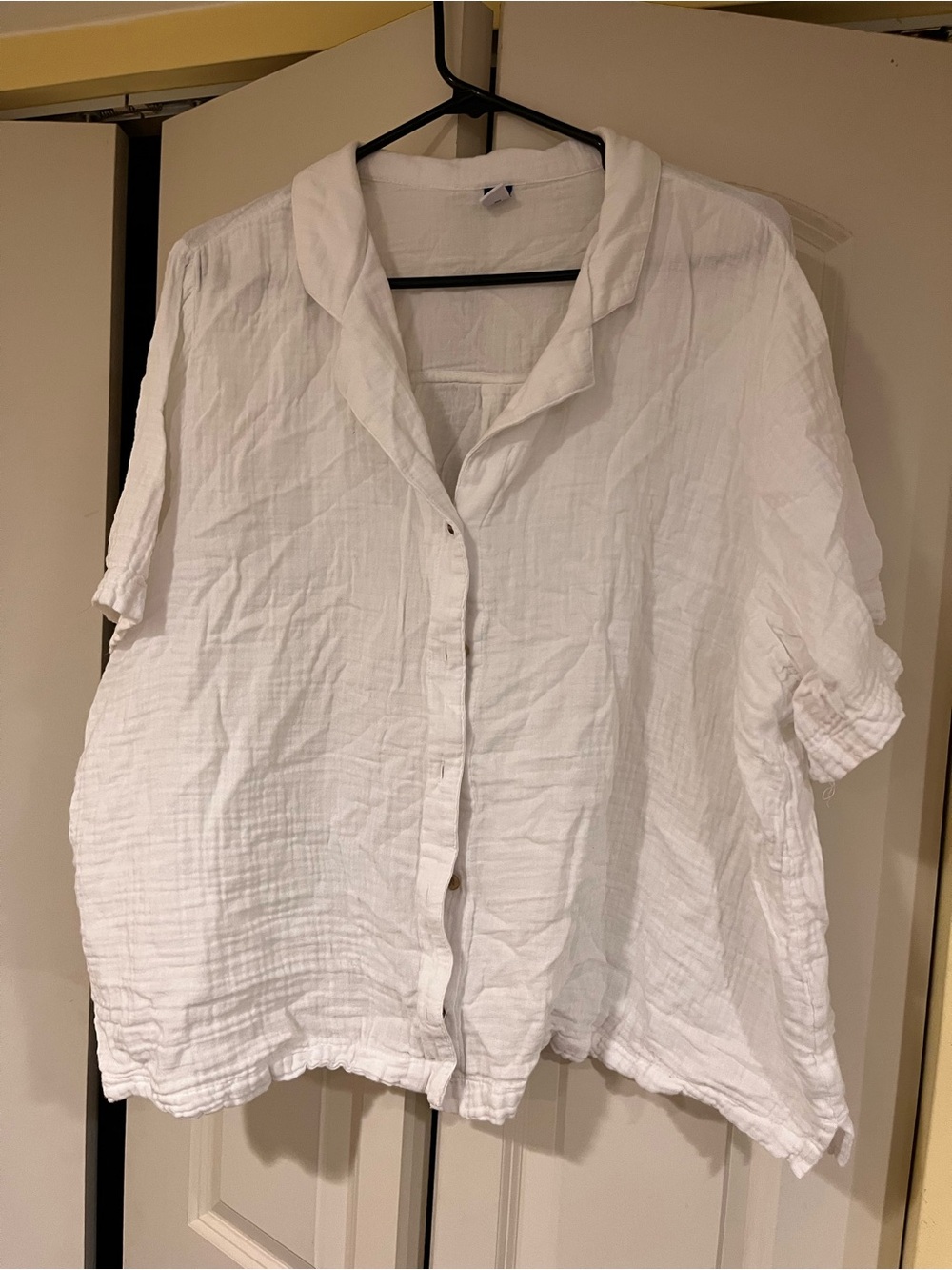 Old Navy White Button-Front Gauze Shirt XLT